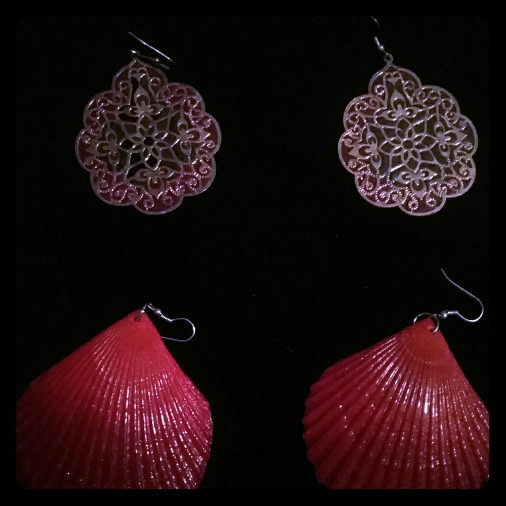 2 pairs earrings